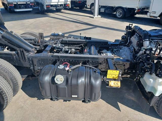 いすゞエルフローダーダンプ小型（2t・3t）[写真09]