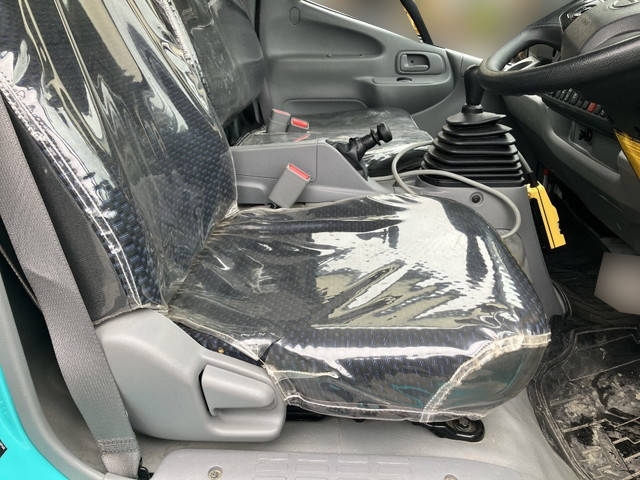 日野デュトロコンテナ専用車小型（2t・3t）[写真31]