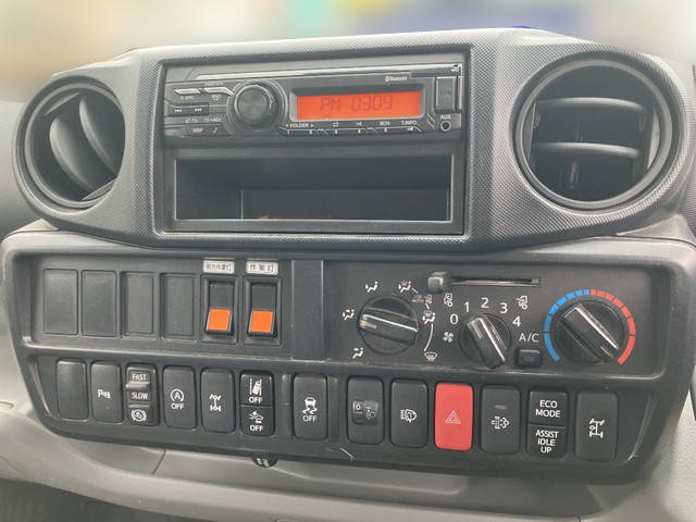 日野デュトロコンテナ専用車小型（2t・3t）[写真37]