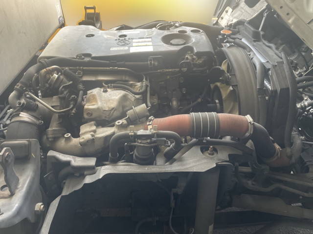 いすゞエルフボトルバン小型（2t・3t）[写真13]