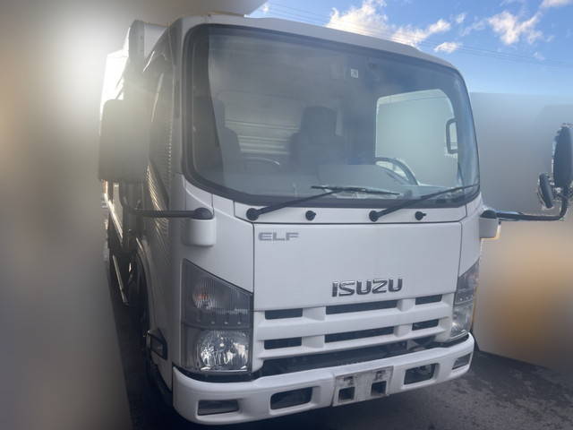 いすゞエルフボトルバン小型（2t・3t）[写真02]