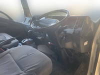 いすゞエルフボトルバン小型（2t・3t）[写真19]