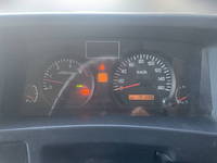 いすゞエルフボトルバン小型（2t・3t）[写真24]