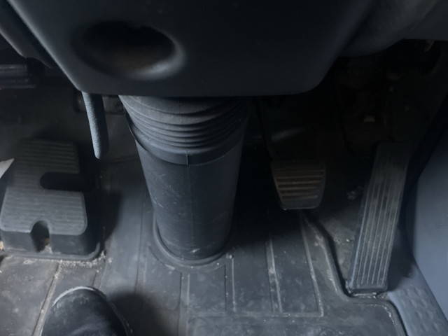 いすゞエルフボトルバン小型（2t・3t）[写真26]