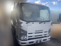 いすゞエルフボトルバン小型（2t・3t）[写真02]