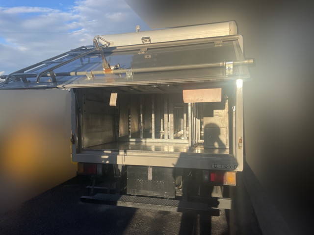 いすゞエルフボトルバン小型（2t・3t）[写真04]