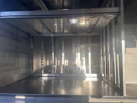 いすゞエルフボトルバン小型（2t・3t）[写真05]