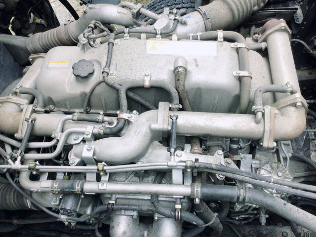 いすゞギガアルミウイング大型（10t）[写真19]