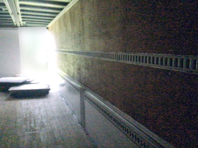 いすゞギガアルミウイング大型（10t）[写真06]