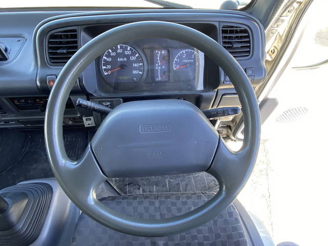 いすゞエルフアルミウイング小型（2t・3t）[写真30]