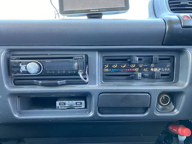 いすゞエルフアルミウイング小型（2t・3t）[写真34]