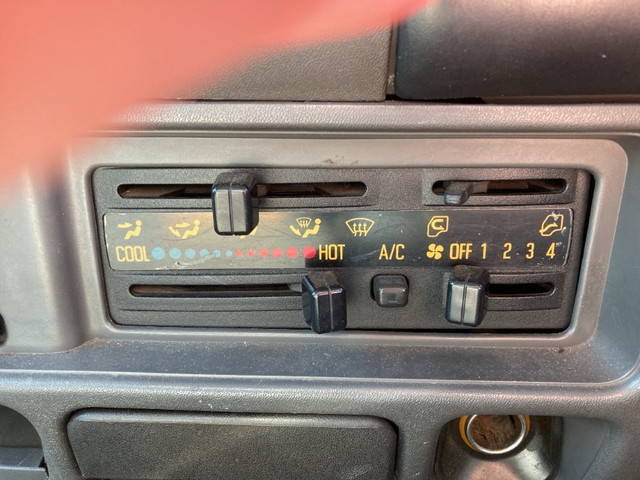 いすゞエルフパッカー車（塵芥車）小型（2t・3t）[写真30]