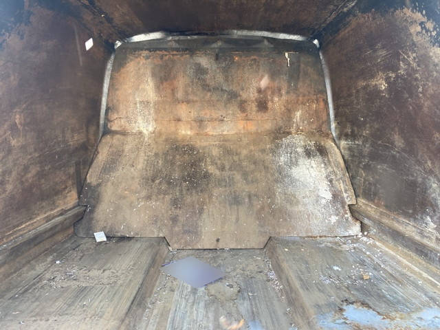 いすゞエルフパッカー車（塵芥車）小型（2t・3t）[写真08]