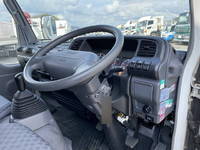 日産アトラスアルミバン小型（2t・3t）[写真33]