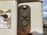 いすゞエルフ平ボディ小型（2t・3t）[写真18]