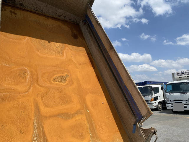 三菱ふそうファイターダンプ中型（4t）[写真12]