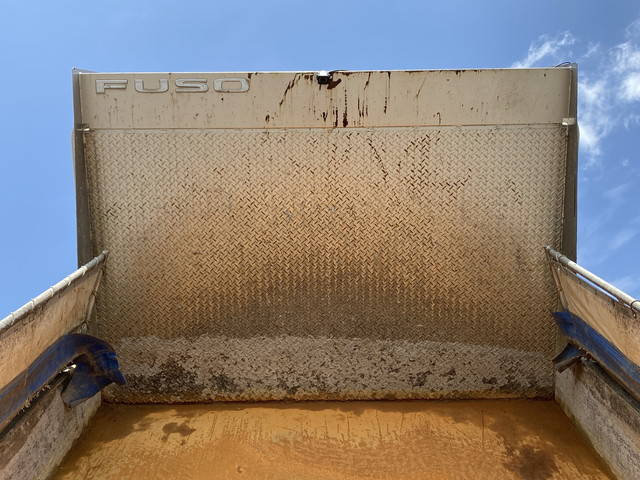 三菱ふそうファイターダンプ中型（4t）[写真13]