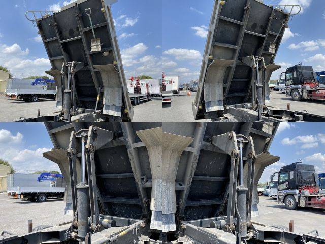 三菱ふそうファイターダンプ中型（4t）[写真16]