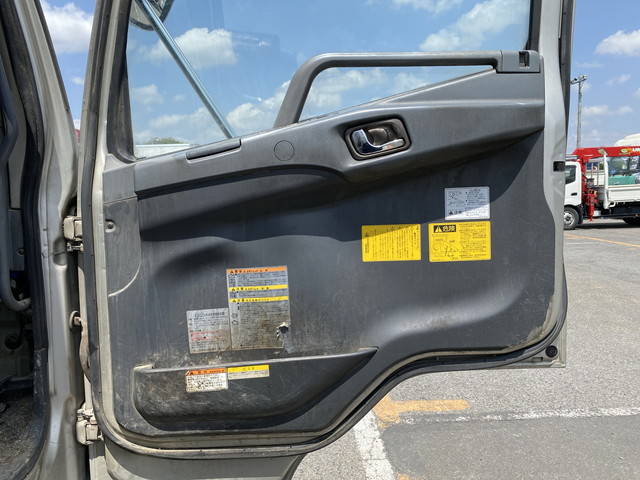 三菱ふそうファイターダンプ中型（4t）[写真26]