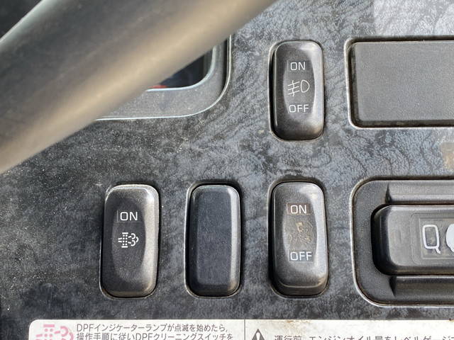 三菱ふそうファイターダンプ中型（4t）[写真36]