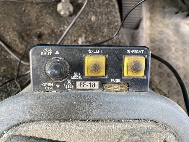 三菱ふそうファイターダンプ中型（4t）[写真37]