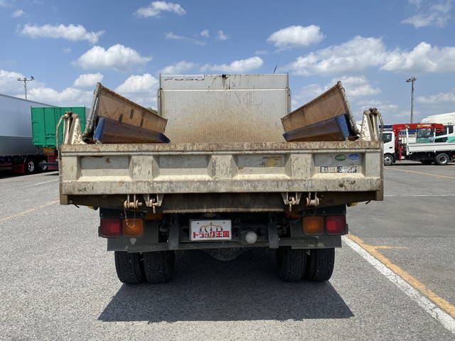 三菱ふそうファイターダンプ中型（4t）[写真08]