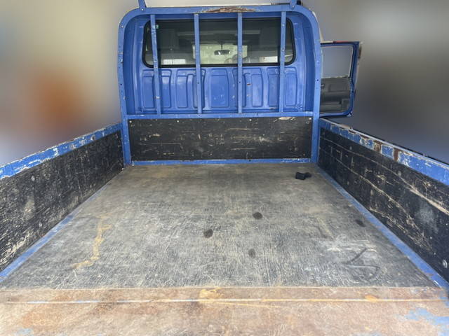 いすゞエルフダブルキャブ（Wキャブ）小型（2t・3t）[写真10]