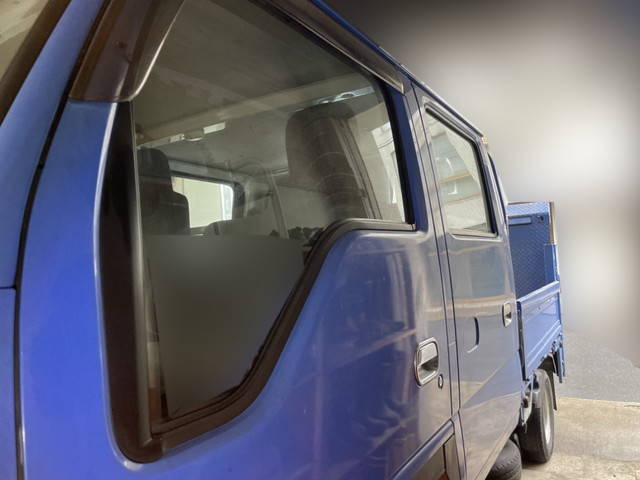 いすゞエルフダブルキャブ（Wキャブ）小型（2t・3t）[写真11]