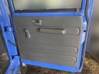 いすゞエルフダブルキャブ（Wキャブ）小型（2t・3t）[写真22]