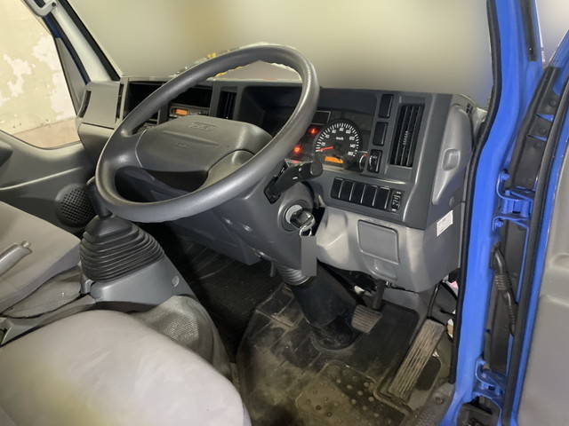 いすゞエルフダブルキャブ（Wキャブ）小型（2t・3t）[写真27]