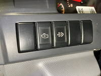 いすゞエルフダブルキャブ（Wキャブ）小型（2t・3t）[写真33]