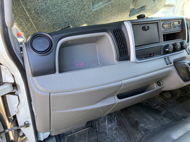 三菱ふそうキャンターダンプ小型（2t・3t）[写真28]