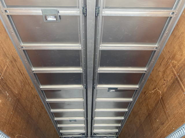 日野レンジャーアルミウイング中型（4t）[写真12]