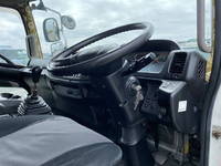 日野レンジャーアルミウイング中型（4t）[写真32]