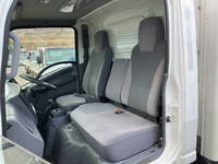 いすゞエルフ冷凍車（冷蔵車）小型（2t・3t）[写真27]