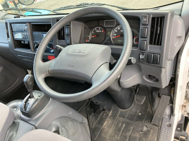 いすゞエルフ冷凍車（冷蔵車）小型（2t・3t）[写真30]