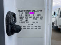 いすゞエルフ冷凍車（冷蔵車）小型（2t・3t）[写真38]