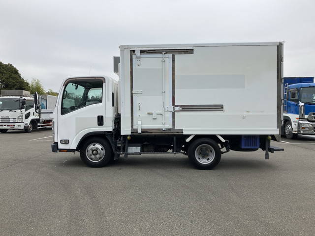 いすゞエルフ冷凍車（冷蔵車）小型（2t・3t）[写真05]