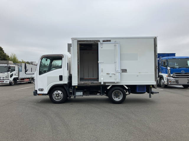 いすゞエルフ冷凍車（冷蔵車）小型（2t・3t）[写真06]