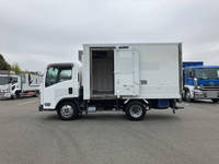 いすゞエルフ冷凍車（冷蔵車）小型（2t・3t）[写真06]