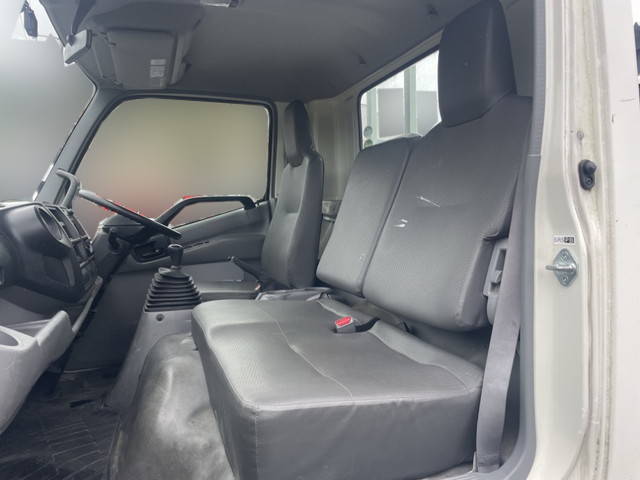 トヨタダイナ平ボディ小型（2t・3t）[写真24]