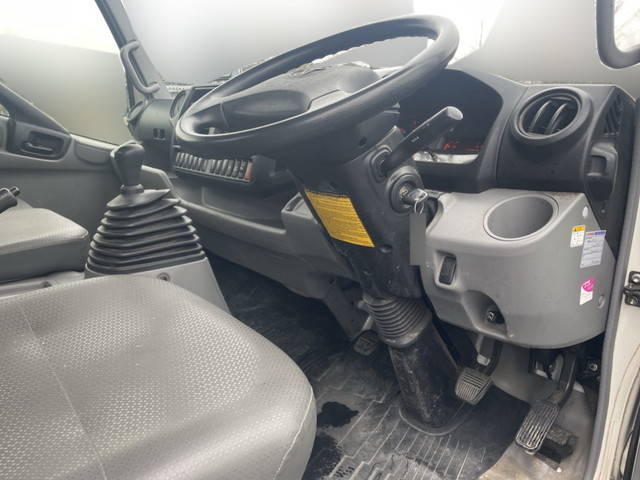 トヨタダイナ平ボディ小型（2t・3t）[写真28]