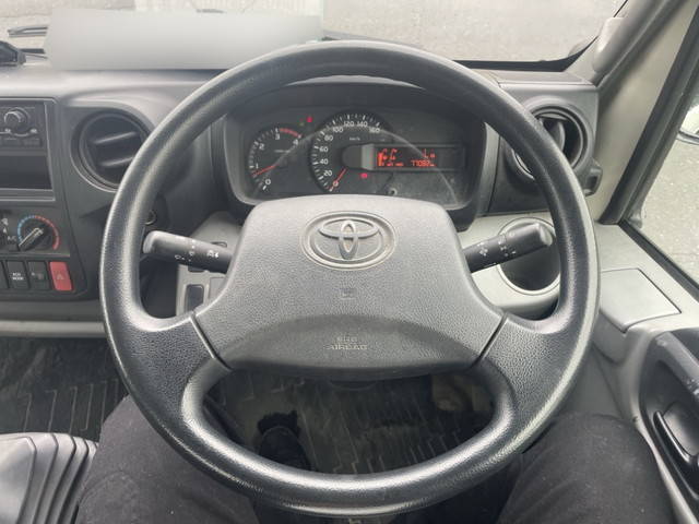 トヨタダイナ平ボディ小型（2t・3t）[写真29]