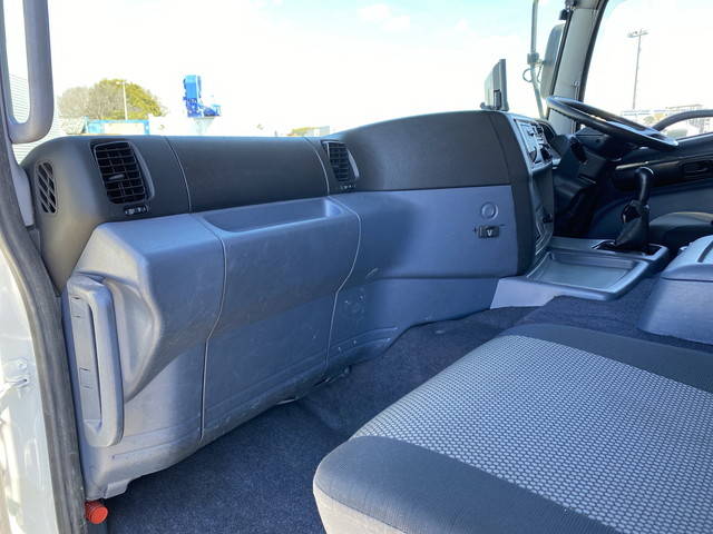 日野プロフィアセルフクレーン4段大型（10t）[写真32]