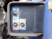 いすゞエルフクレーン3段小型（2t・3t）[写真13]