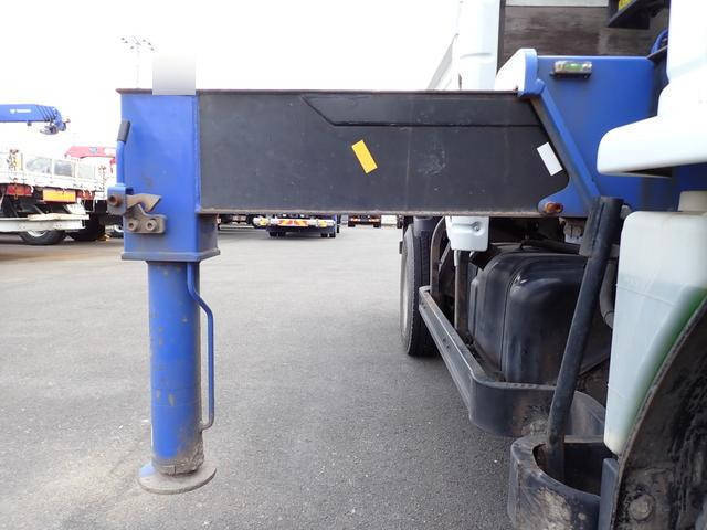 いすゞエルフクレーン3段小型（2t・3t）[写真15]