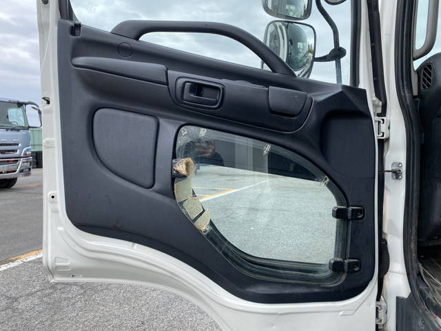 日野レンジャー冷凍車（冷蔵車）中型（4t）[写真26]