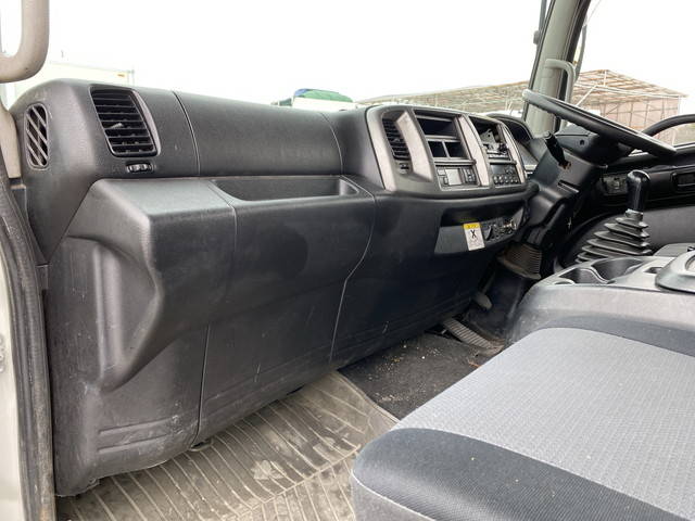 日野レンジャー冷凍車（冷蔵車）中型（4t）[写真30]