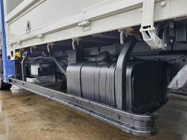 日野レンジャーセルフクレーン3段中型（4t）[写真17]