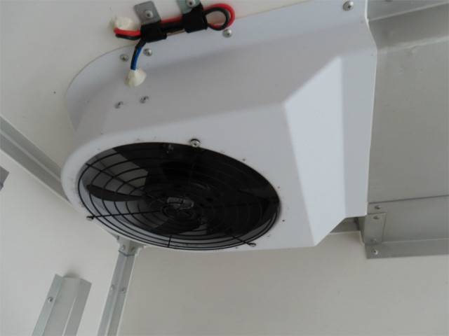 日野デュトロ冷凍車（冷蔵車）小型（2t・3t）[写真23]